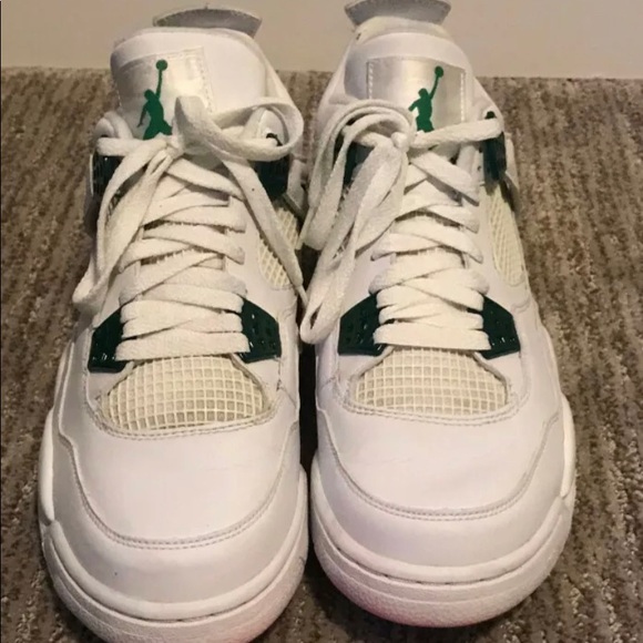 Classic Green Jordan 4 (2004), size 9.5. - Picture 2 of 3